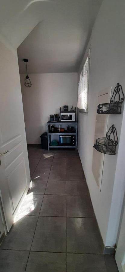 Jolie Maisonnette A Proximite De Toutes Commodites Saintes-Maries-de-la-Mer Exterior photo